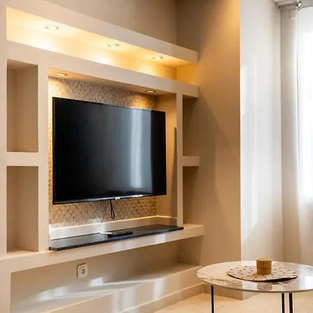 Apartment L'echappee Boheme - Cocon Avec Patio Prive En Plein Coeur D'amiens
